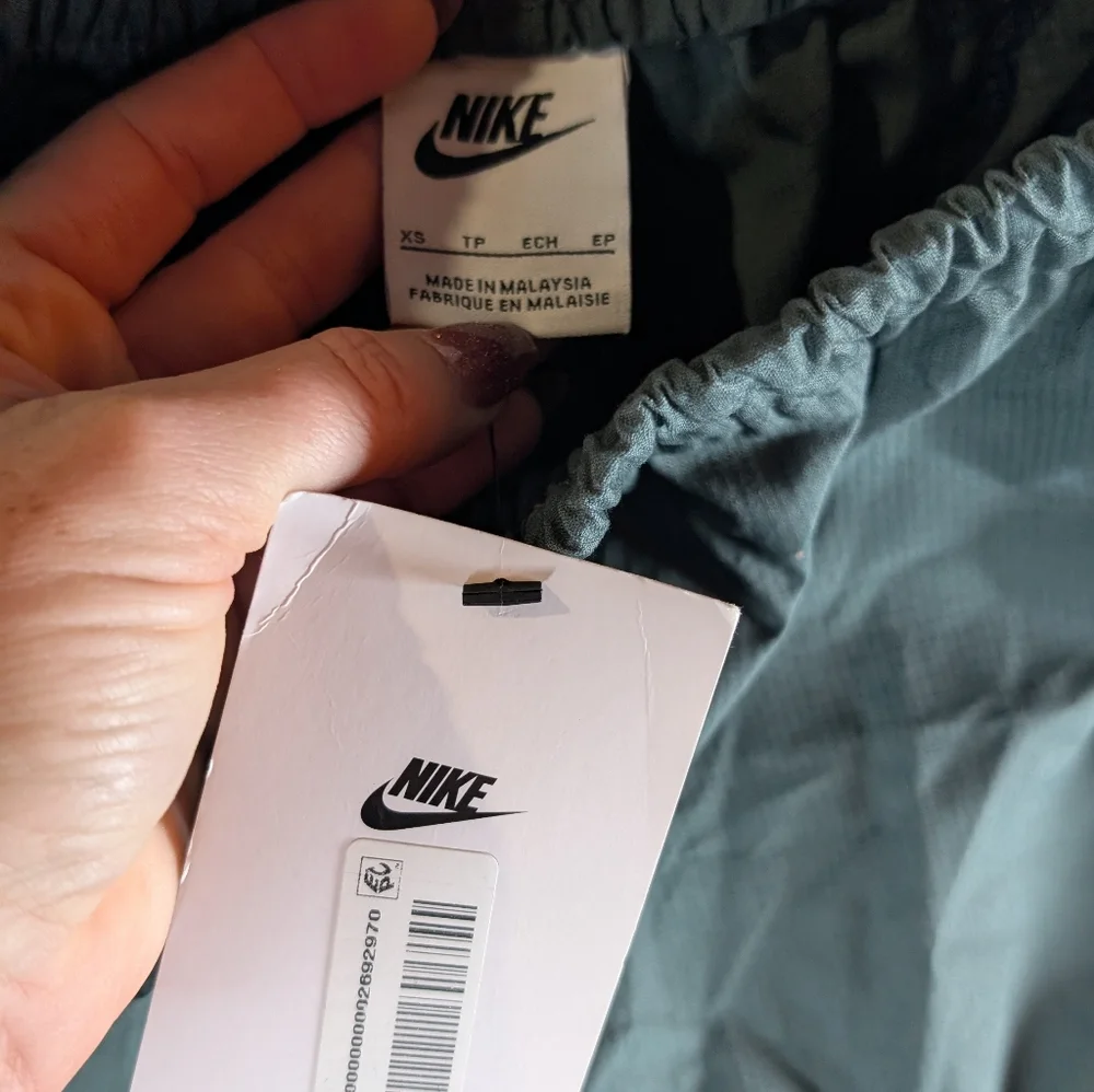 13-Nike Green/Grey Cargo Pants‎ - Picture 3 of 7